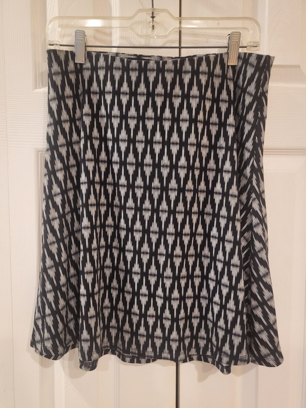 Ann Taylor Black White Geometric Diamond Pull On Skirt Size MP Petite